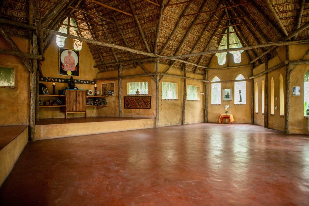 Turtle Cove Lodge And Yoga Shala Tofo Exterior photo