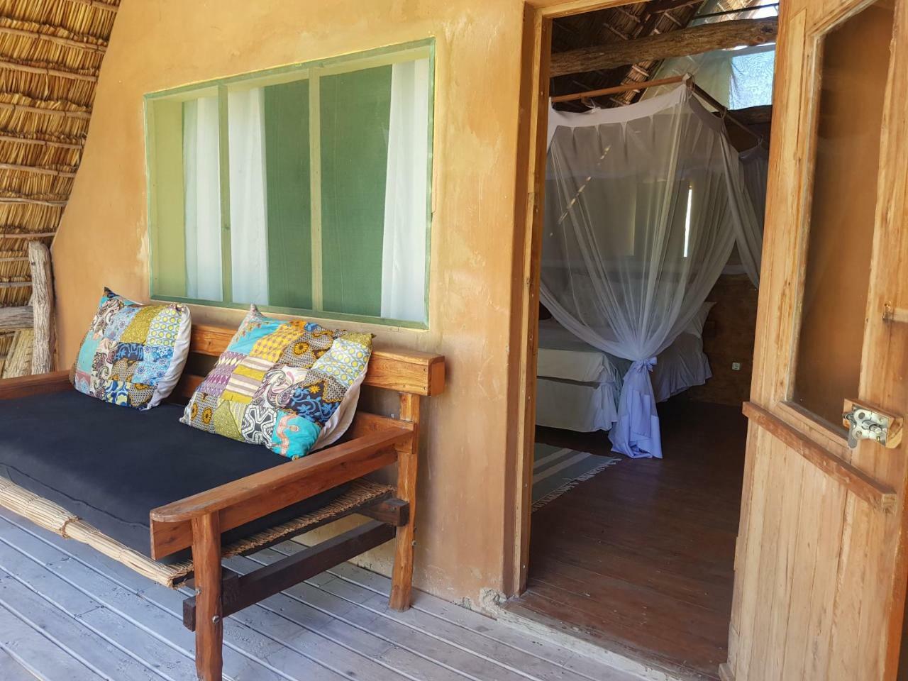 Turtle Cove Lodge And Yoga Shala Tofo Exterior photo